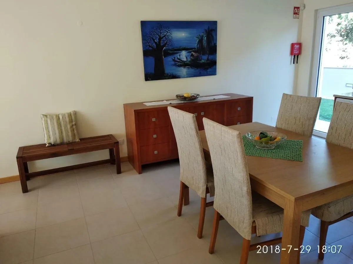 Casa Aromas Do Mar, Burgau Apartment 0*,  Portugal