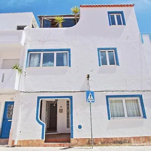 Alojamento de Acomodação e Pequeno-almoço Peixinho, Burgau